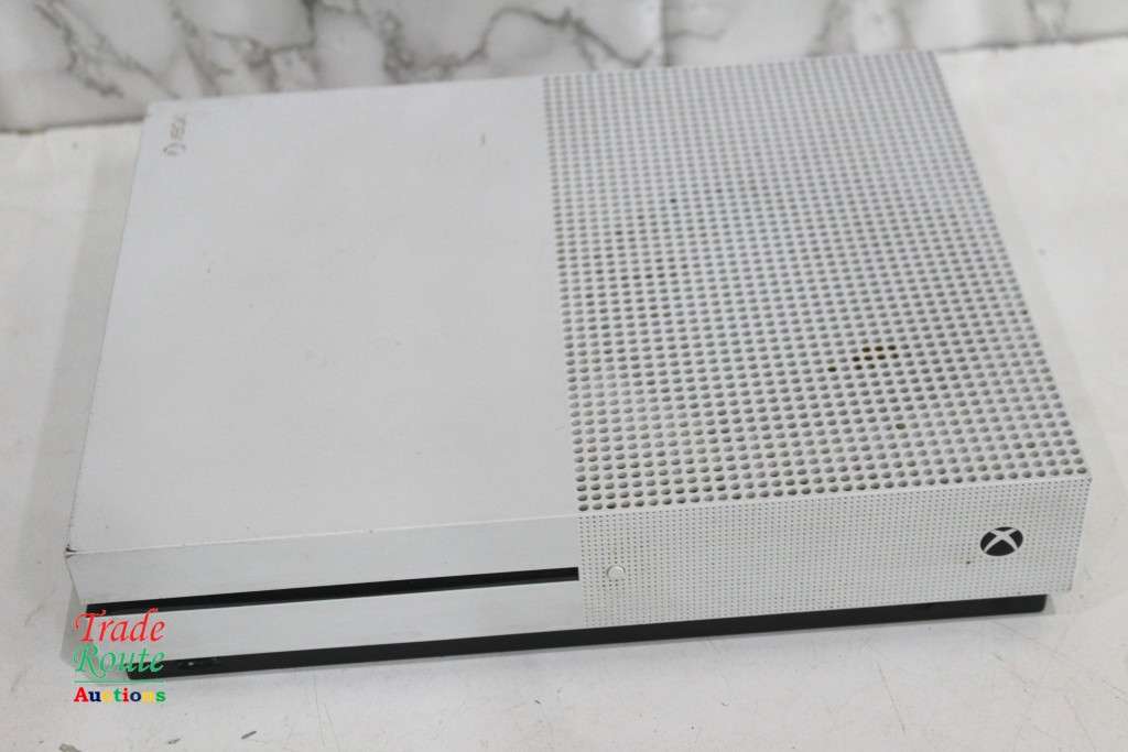 XBOX One S Console (WHITE) Model 1681 [ Salvage Stock for Spares/Repairs ]