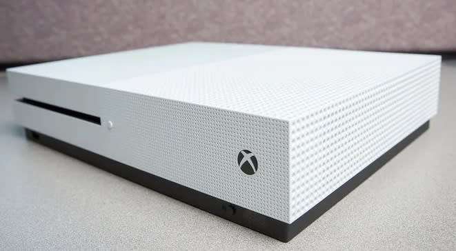 XBOX One S Console (WHITE) Model 1681 [ Salvage Stock for Spares/Repairs ]