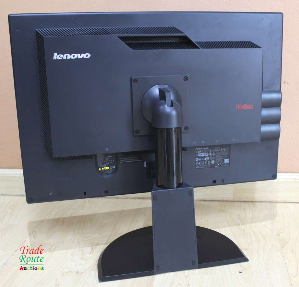 Lenovo ThinkVision 24 inch Monitor LT2452P LCD Widescreen 1920 x 1200