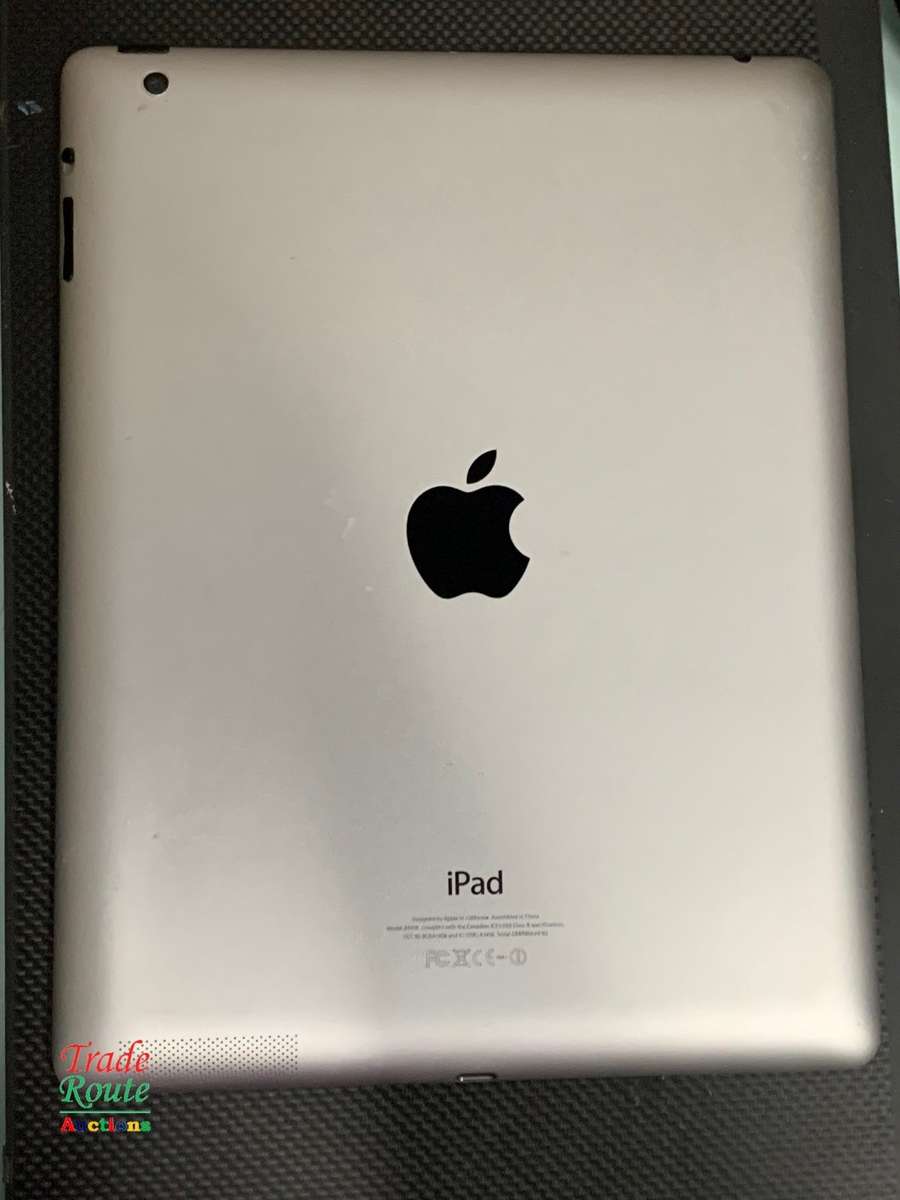 IPAD 4 16GB WiFi A1458  ***  IPAD4 RETINA DISPLAY  ***