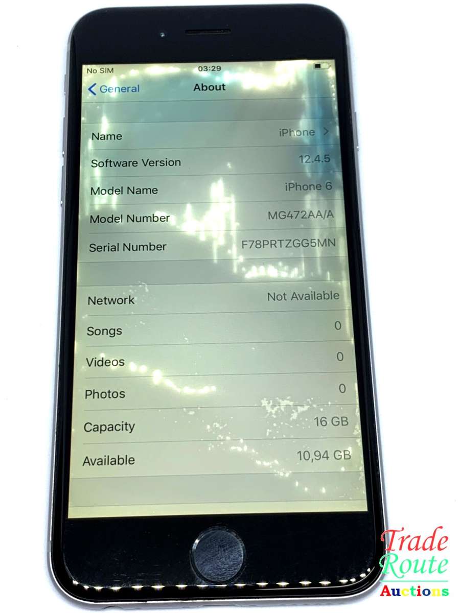 Apple iPhone 6 Space Grey (Pre Owned) SmartPhone (Screen Faded in some areas)