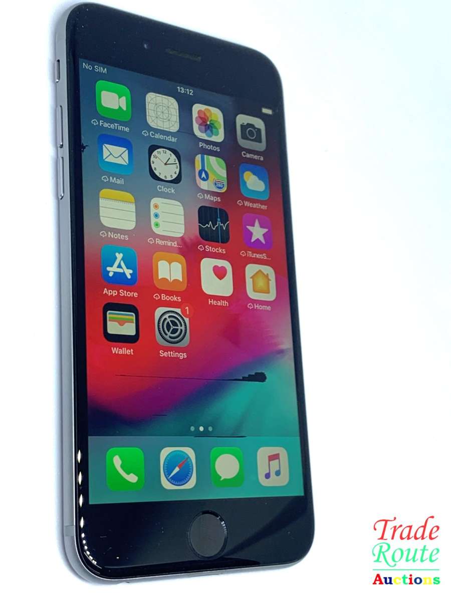 Apple iPhone 6 Space Grey (Pre Owned) SmartPhone (Marks on Screen)