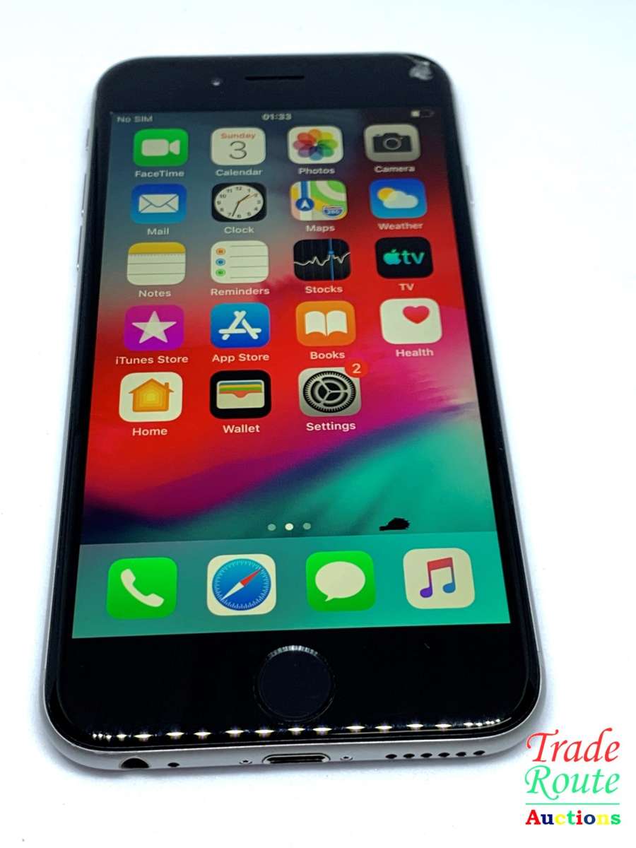 Apple iPhone 6 Space Grey (Pre Owned) SmartPhone (Cracks & marks on Screen)