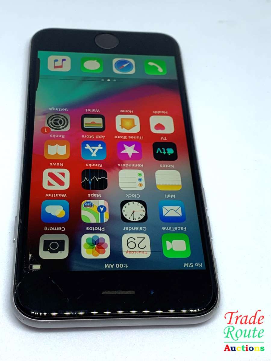 Apple iPhone 6 Space Grey (Pre Owned) SmartPhone (Cracks & marks on Screen)