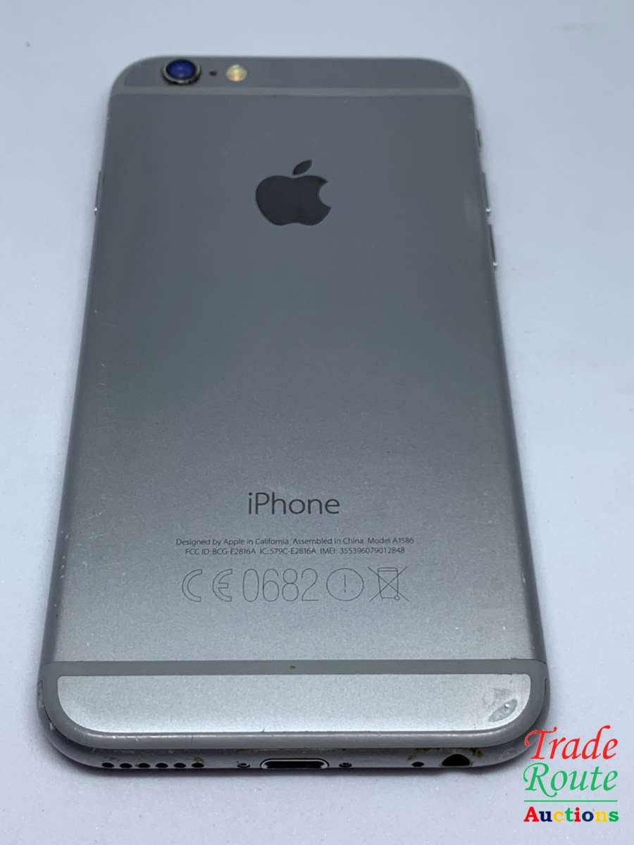 Apple iPhone 6 Space Grey (Pre Owned) outer screen cracked