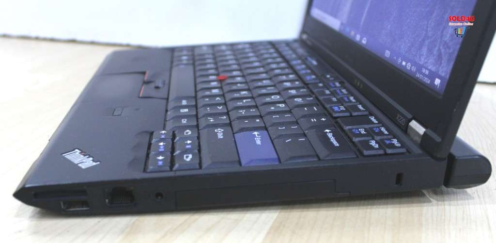 LENOVO THINKPAD X220 CORE i5 2540M 2.6GHz, 4GB RAM, 320GB HDD LAPTOP NOTEBOOK
