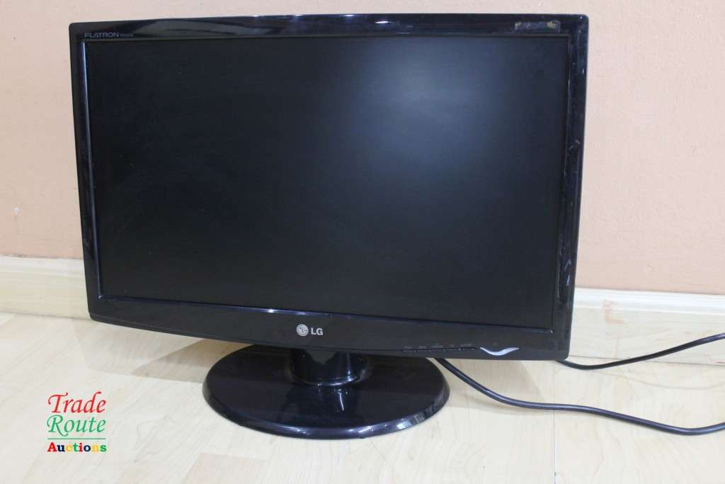 LG Flatron 22 inch Widescreen LCD Monitor