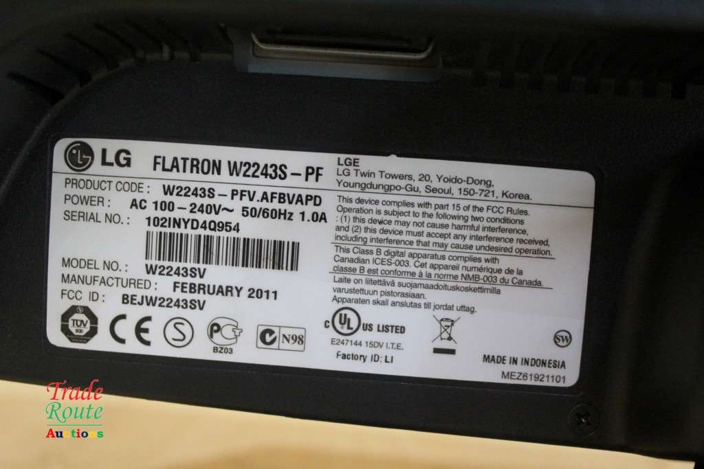 LG Flatron 22 inch Widescreen LCD Monitor