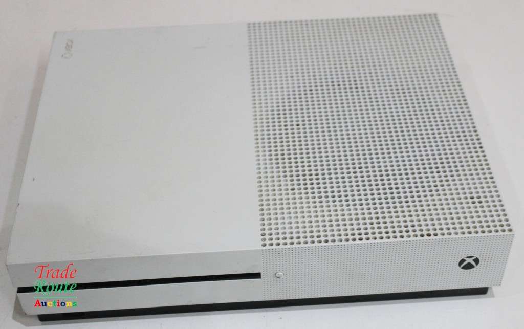 XBOX One S Console (WHITE) Model 1681 [ Salvage Stock for Spares/Repairs ]