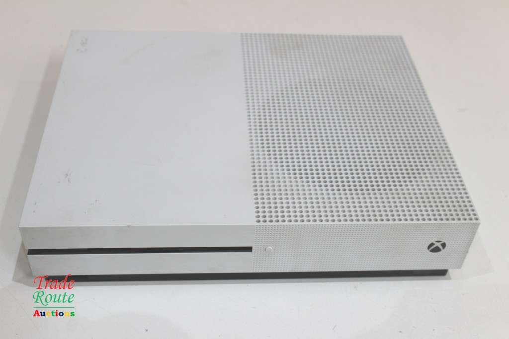 XBOX One S Console (WHITE) Model 1681 [ Salvage Stock for Spares/Repairs ]