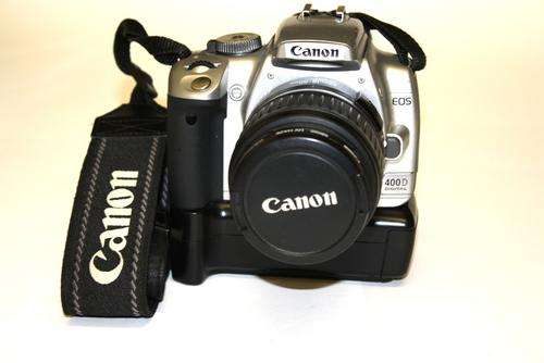 Canon EOS 400D Digital SLR camera 10.1 Megapixels + Canon EFS 18 - 55mm Lens  + Battery Grip + Bag