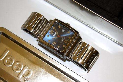 JEEP QUARTZ DATE MEN'S WATCH - BRAND NEW IN BOX