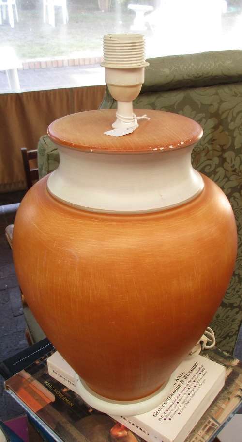 CERAMIC BEIGE AND WHITE LAMP