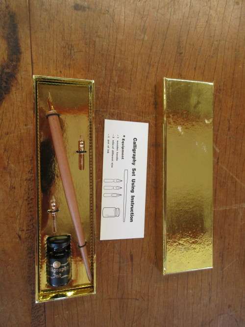 LOVELY CALLIGRAPHY SET IN BOX