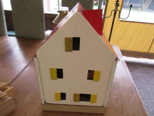 LOVELY DOUBLE STOREY HOUSE