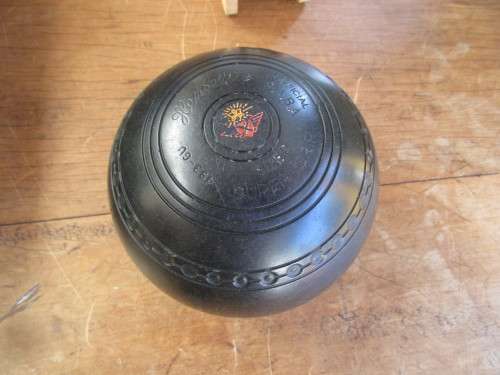 LOVELY SET 4 HENSELITE  SIZE 6 BOWLING BALLS IN CASE