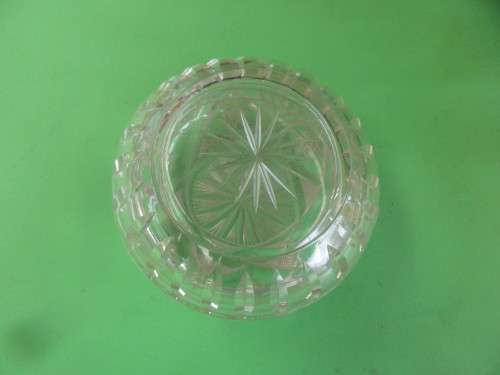 BEAUTIFUL CRYSTAL POWDER BOWL WITH LID
