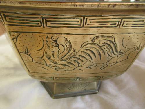 CHINESE BRONZE  DRAGON DESIGN HEXAGONAL BOWL WITH  EMPEROR REIGN MARKS