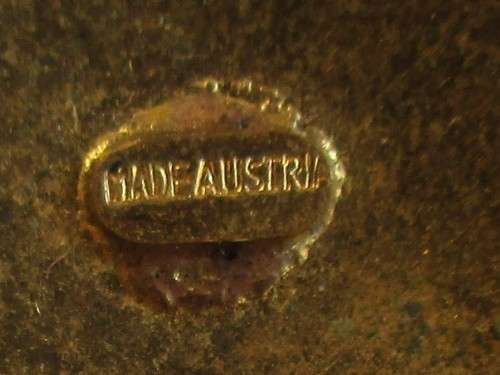 LOVELY 1960'S  BROOCH MADE IN AUSTRIA