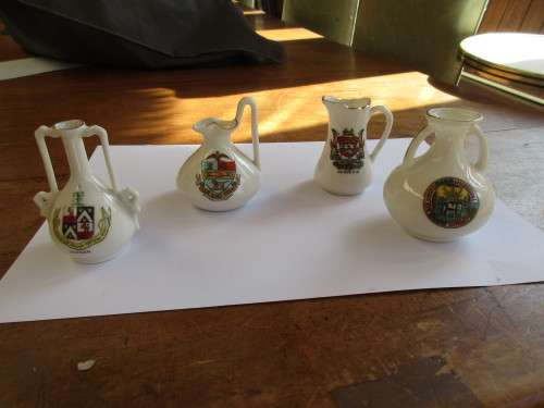 COLLECTION 4  MINIATURE  CHINA URNS AND A JUG