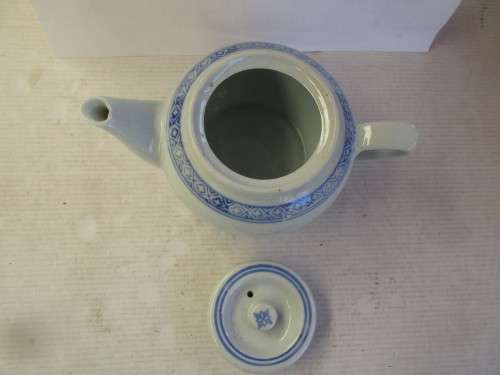 CHINESE ZHONGGUO JINGDEZHEN TEAPOT 1970'S