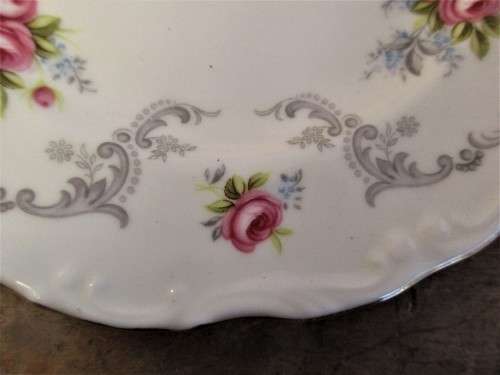 ROYAL ALBERT TRANQUILITY CAKE PLATE