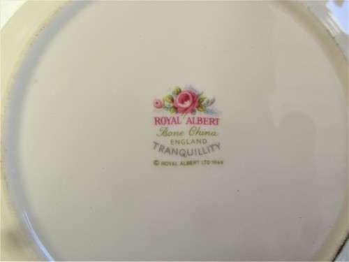 ROYAL ALBERT TRANQUILITY CAKE PLATE