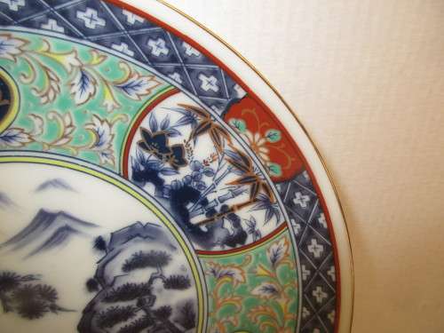 PAIR OF JAPANESE PROBABLY IMARI PLATES