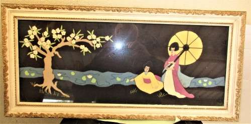 BEAUTIFUL FELT PICTURE OF TWO JAPANESE LADIES RECLINING NEAR A TREE
