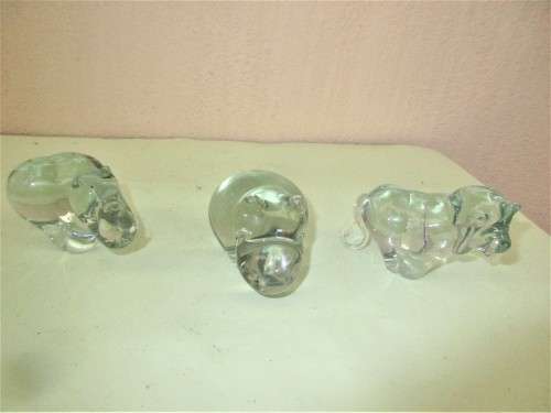 SET THREE BEAUTIFUL SWAZI GLASS ANIMALS RHINOCEROUS, LION AND HIPPO
