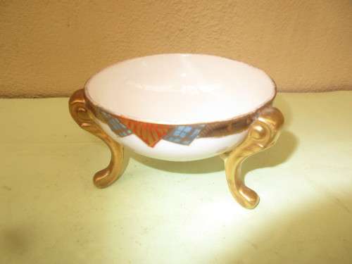 BEAUTIFUL NORITAKE PORCELAIN BOWL STANDING ON THREE FEET
