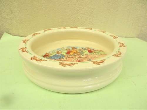 ROYAL DOULTON CHILD`S PORRIDGE BOWL NEW CONDITION BUNNYKINS SERIES