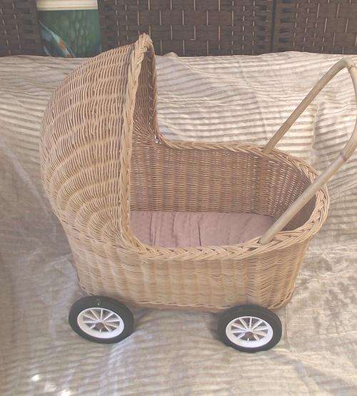 LOVELY WICKER PRAM