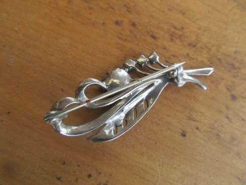 1960`S Marcasite style flower and leaf brooch