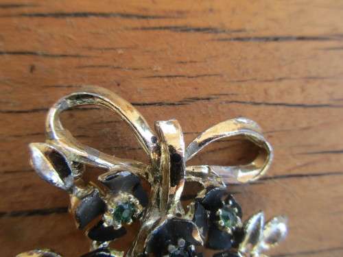 LOVELY PASTE  AND SILVER PLATE 1960`S BROOCH