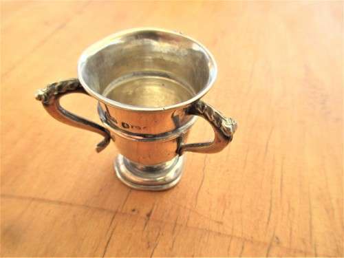 BEAUTIFUL BRIMINGHAM SILVER 1939 THREE HANDLED TOOTHPICK HOLDER LEVI AND SALAMAN 15 GRAMS