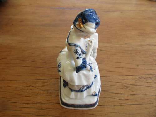 SEYMOUR ANN  CHINA `VIENNA WOODS`  JAPAN LADY  BLUE AND WHITE PORCELAIN