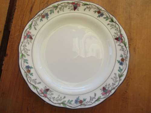 SET OF THREE ADDERLEYS BONE CHINA SIDE PLATES   CHIN CHOW PATTERN c 1920