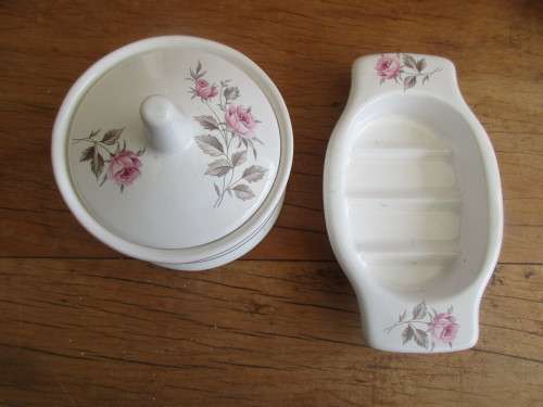 BELL WARE SOUTH AFRICA  JAM POT AND SMALL DISH A G GILLIES MEYERTON