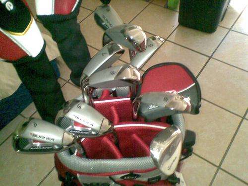 Taylormade Golf set never been used