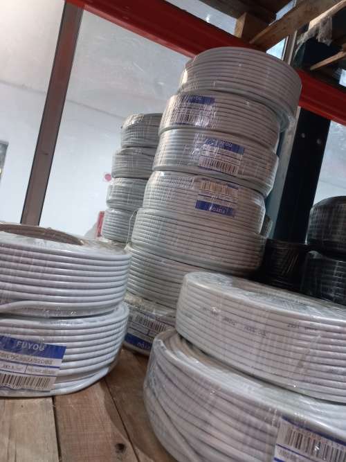 1.5mm Surfix White WW1501 Flat Twin + Earth P/M