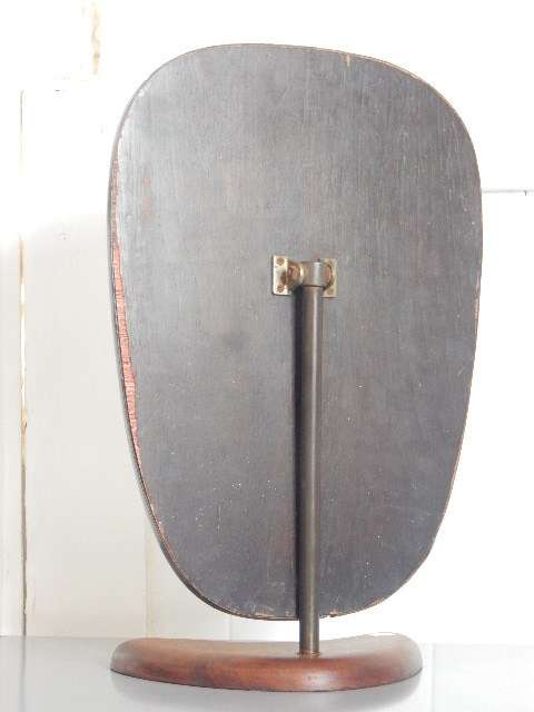 A Retro Table Top Mirror