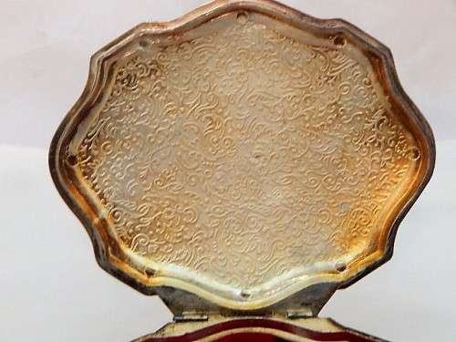 A Lovely EPNS Trinket Box With Velvet Inlay