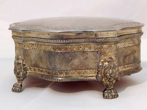 A Lovely EPNS Trinket Box With Velvet Inlay