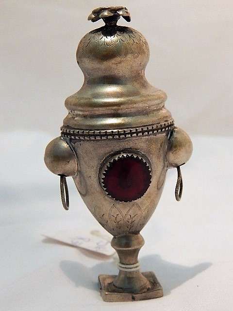 A BEAUTIFUL ORIENTAL SILVER POT