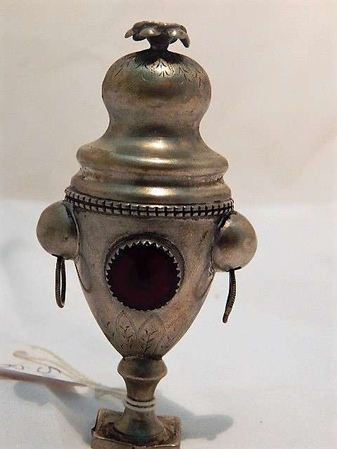 A BEAUTIFUL ORIENTAL SILVER POT