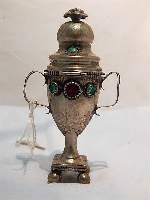 A BEAUTIFUL SILVER ORIENTAL POT