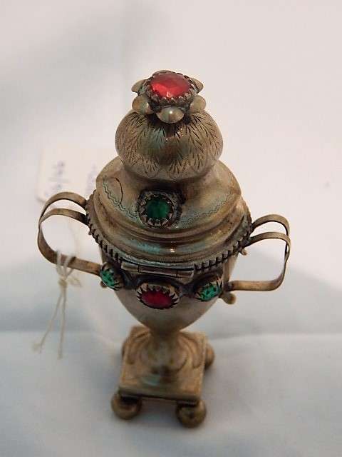 A BEAUTIFUL SILVER ORIENTAL POT