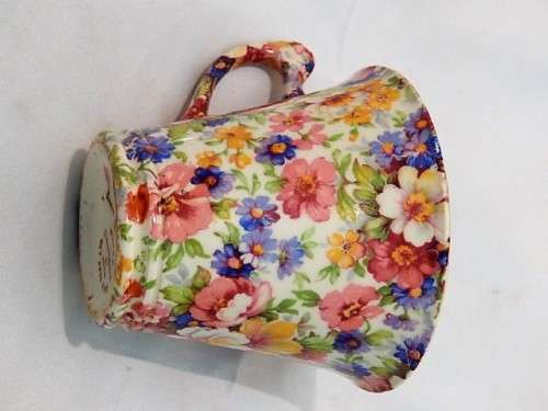 A BEAUTIFUL JAMES KENT TEACUP AND SAUCER /DU BARRY FLORAL PATTERN