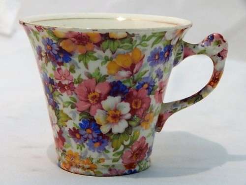 A BEAUTIFUL JAMES KENT TEACUP AND SAUCER /DU BARRY FLORAL PATTERN